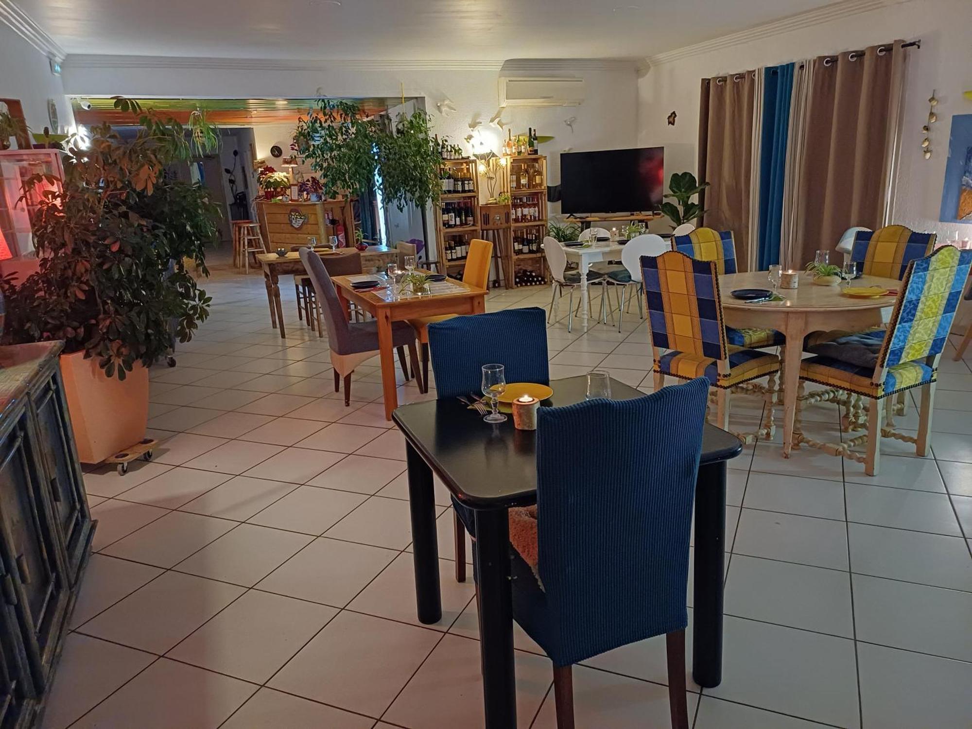 Bel Hotel Restaurant La Gentilhommiere Trèbes Exteriör bild