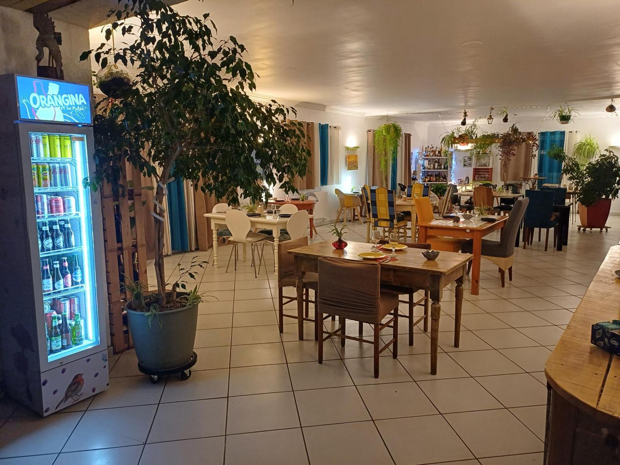 Bel Hotel Restaurant La Gentilhommiere Trèbes Exteriör bild